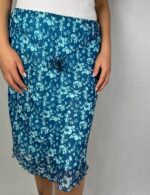 Niebieska letnia spódnica do kolan