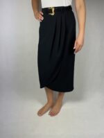 Czarna spódnica mini elegancka - obrazek 2